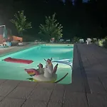 Casa De Ferias V6 Com Piscina Vakantiehuis *