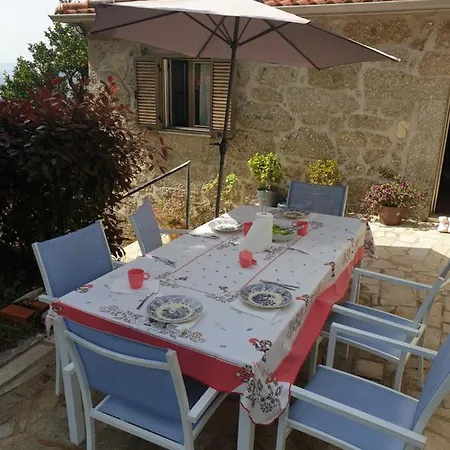 Casa De Ferias V6 Com Piscina 펜션 폰테 데 리마