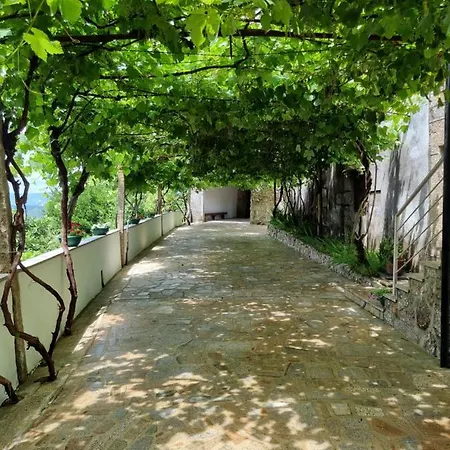 Casa De Ferias V6 Com Piscina * 폰테 데 리마