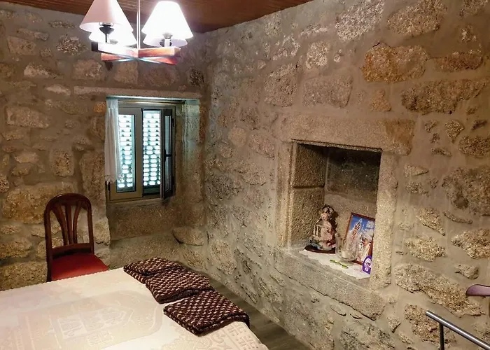 Casa De Ferias V6 Com Piscina 펜션 폰테 데 리마