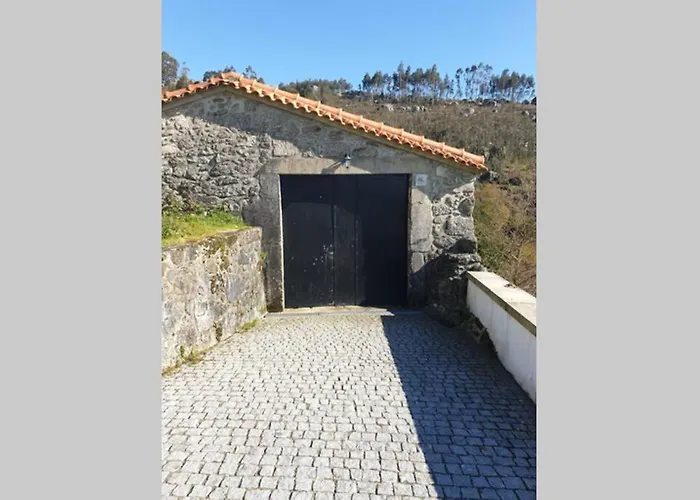 Casa De Ferias V6 Com Piscina * 폰테 데 리마