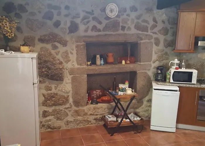 Casa De Ferias V6 Com Piscina 펜션 폰테 데 리마