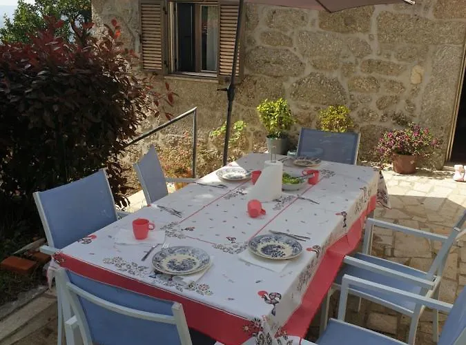 Casa De Ferias V6 Com Piscina 펜션 폰테 데 리마