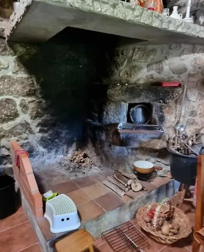 Casa De Ferias V6 Com Piscina * 폰테 데 리마