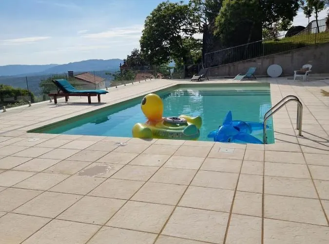 Casa De Ferias V6 Com Piscina