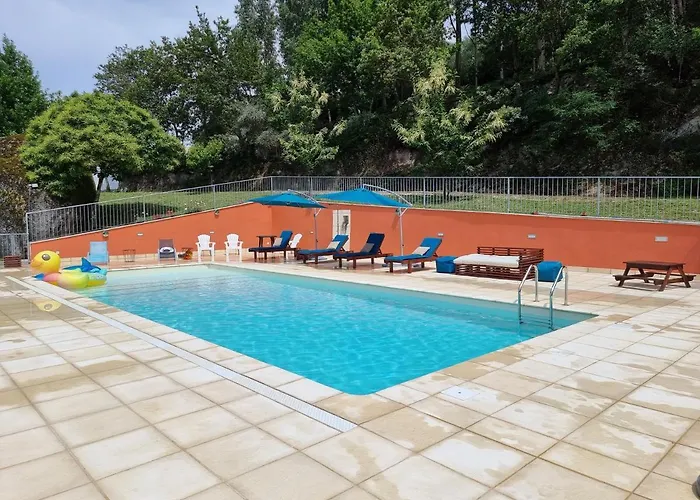 Casa De Ferias V6 Com Piscina 폰테 데 리마