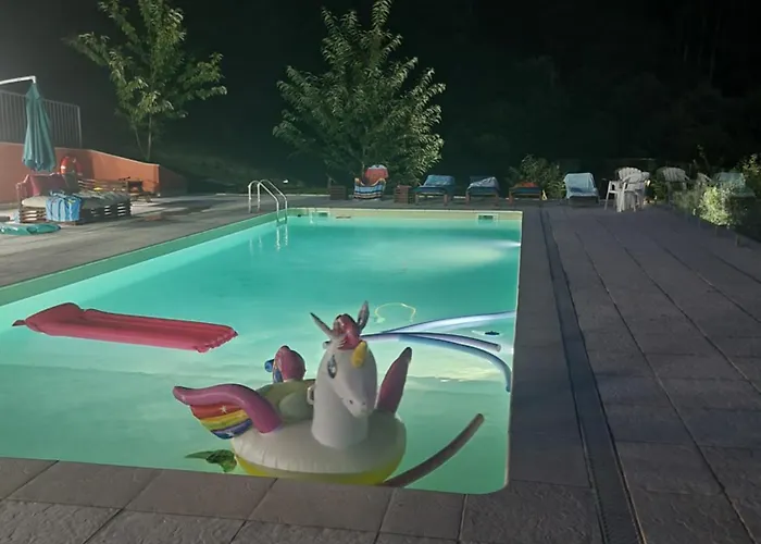 Casa De Ferias V6 Com Piscina 펜션 *